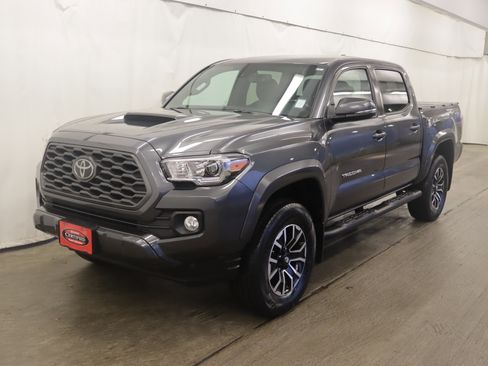 Certified 2021 Toyota Tacoma TRD Sport w/ Technology Package image 21