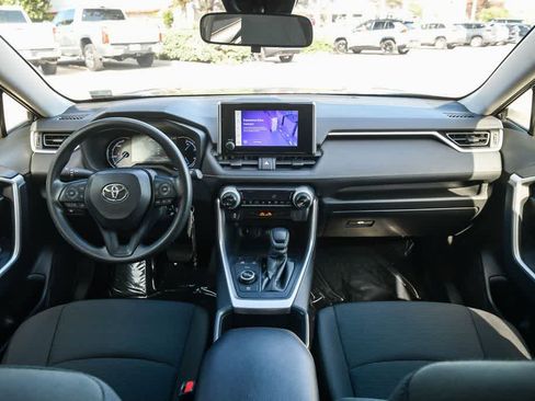 Used 2025 Toyota RAV4 LE AWD/4WD image 14