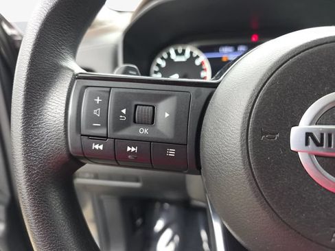 Used 2021 Nissan Rogue SV FWD image 17