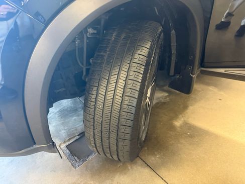 Used 2023 Nissan Rogue SV AWD/4WD image 27