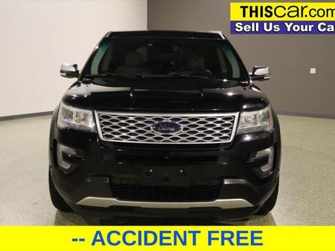 Used 2016 Ford Explorer Platinum image 2