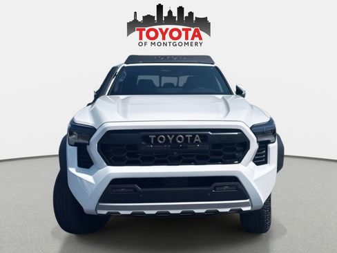 New 2025 Toyota Tacoma Trailhunter image 8