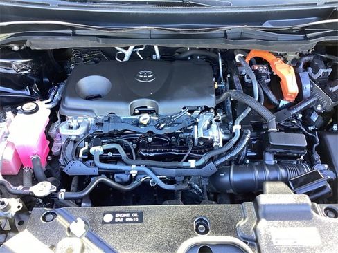 Certified 2021 Toyota Sienna Platinum image 18