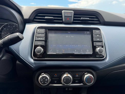 Used 2025 Nissan Versa SV w/ Trunk Package FWD image 16