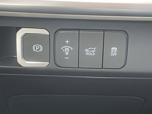Used 2025 Hyundai Santa Fe SEL FWD image 21