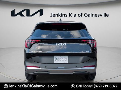 New 2026 Kia Sportage LX FWD image 7