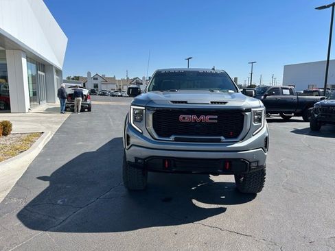 Used 2025 GMC Sierra 1500 AT4 w/ AT4 Premium Package image 2