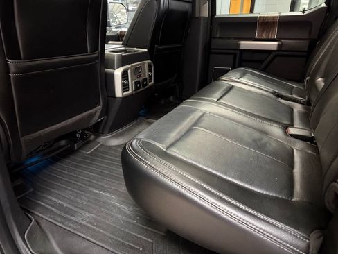 Used 2018 Ford F150 Lariat w/ Equipment Group 502A Luxury AWD/4WD image 24
