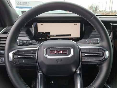 Used 2025 GMC Acadia Elevation image 20