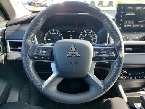 New 2026 Mitsubishi Outlander ES AWD/4WD image 6