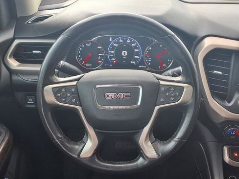 Used 2020 GMC Acadia Denali w/ Technology Package FWD image 15