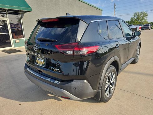 Used 2022 Nissan Rogue SV AWD/4WD image 9