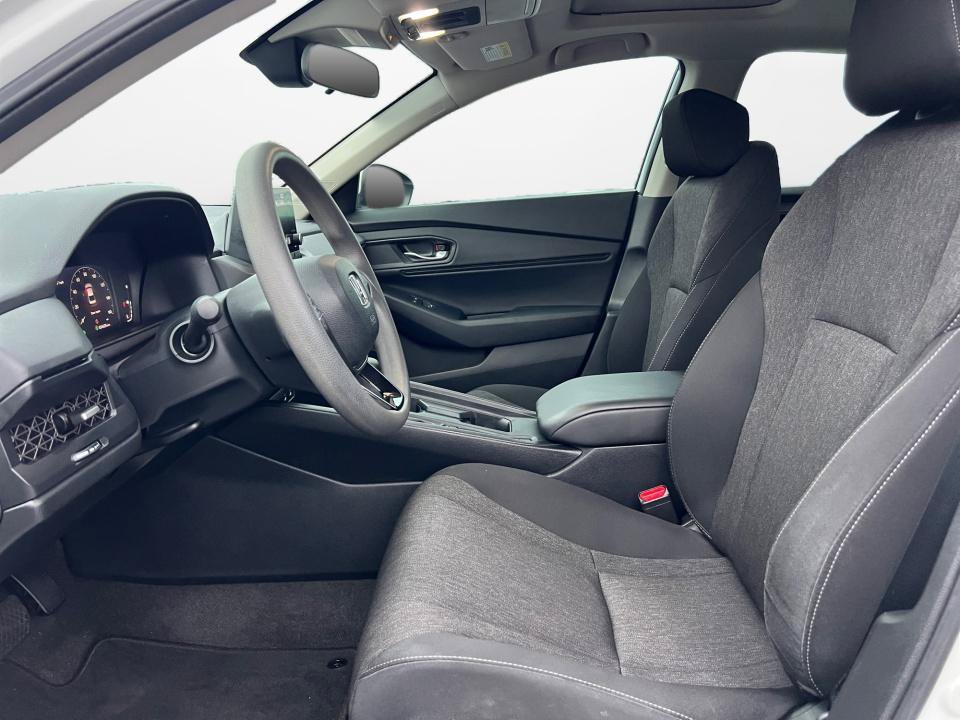 Certified 2023 Honda Accord EX image 9
