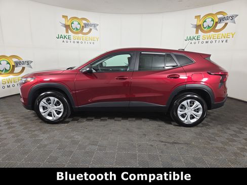 Certified 2024 Chevrolet Trax LS FWD image 4