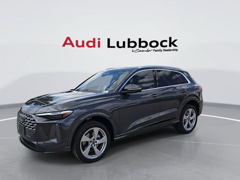 Certified 2025 Audi Q5 Premium w/ Premium Plus AWD/4WD image 4