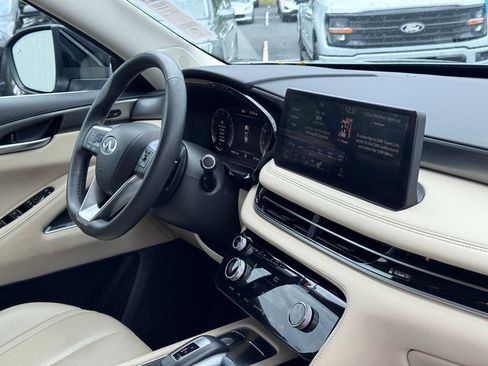 Used 2023 INFINITI QX60 Luxe w/ Performance Audio Package FWD image 5