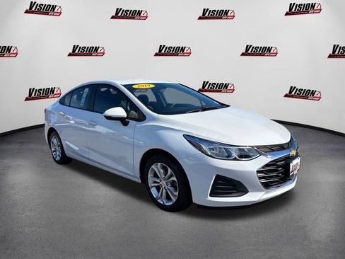Used 2019 Chevrolet Cruze LS w/ LS Convenience Package image 3