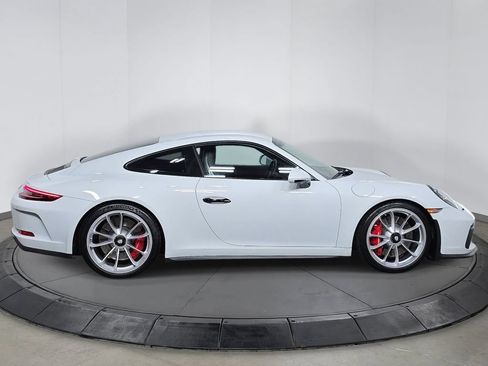 Used 2018 Porsche 911 GT3 RWD image 8