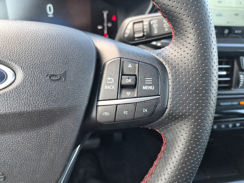 Used 2025 Ford Escape ST-Line w/ Tech Pack #1 FWD image 27