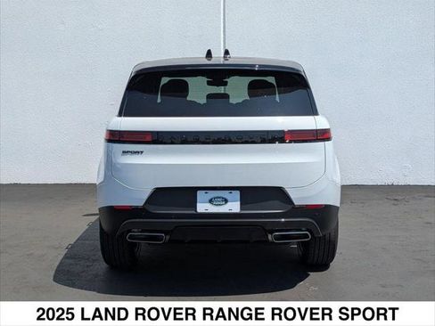 Used 2025 Land Rover Range Rover Sport SE image 5
