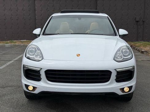 Used 2015 Porsche Cayenne S AWD/4WD image 2