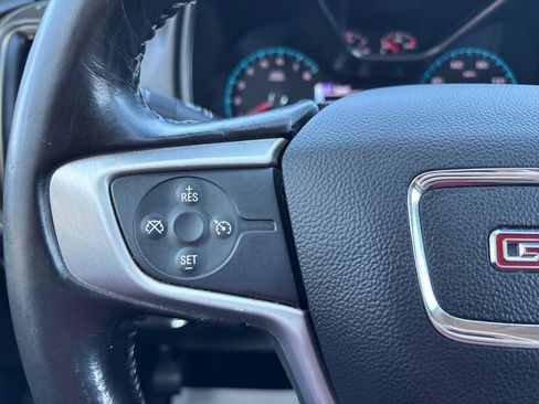 Used 2017 GMC Canyon SLE image 23