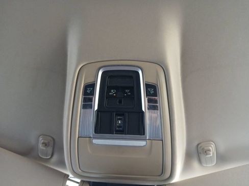 Used 2021 RAM 1500 Laramie AWD/4WD image 7