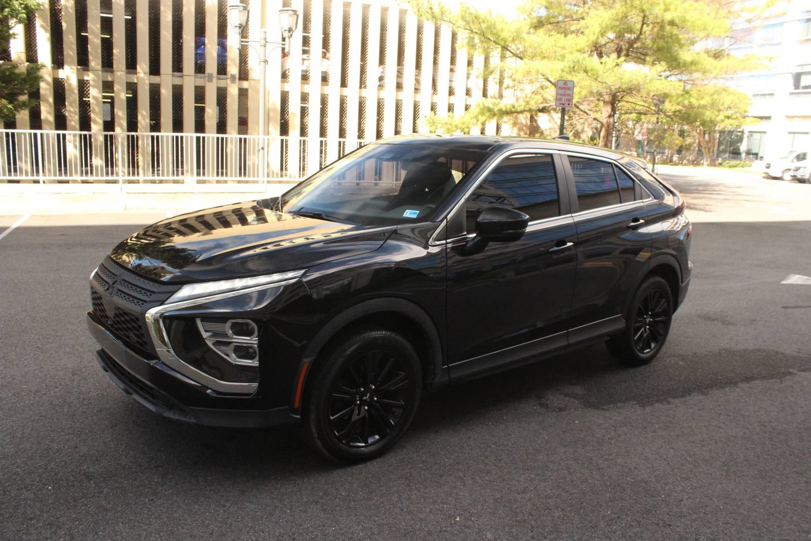 Used 2023 Mitsubishi Eclipse Cross LE AWD/4WD image 12