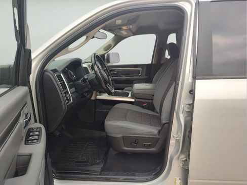 Used 2017 RAM 1500 Big Horn AWD/4WD image 11