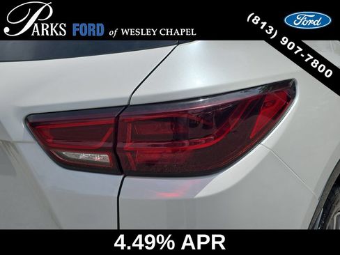 Used 2024 Chevrolet Blazer Premier w/ Enhanced Convenience Package FWD image 7