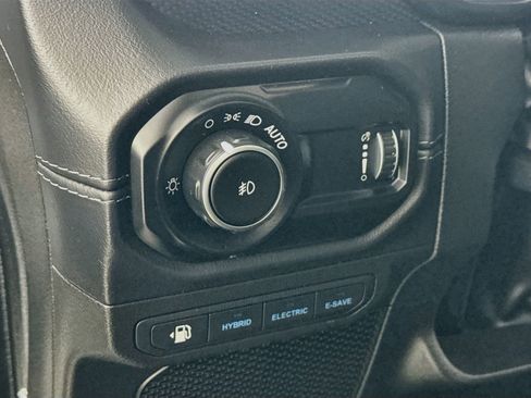 Used 2025 Jeep Wrangler Unlimited Rubicon 4xe w/ Safety Group AWD/4WD image 12