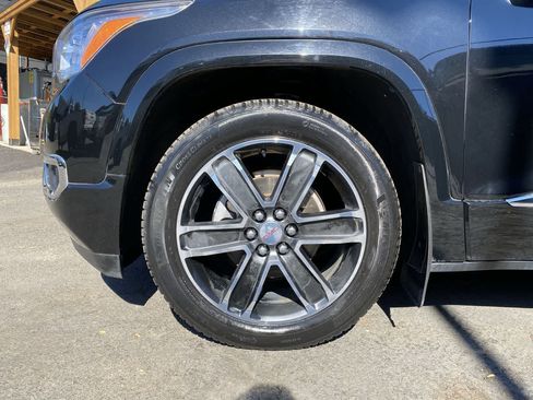 Used 2019 GMC Acadia Denali w/ Technology Package AWD/4WD image 11
