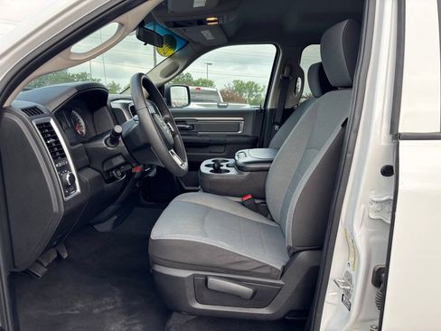 Used 2024 RAM 1500 Classic SLT AWD/4WD image 15