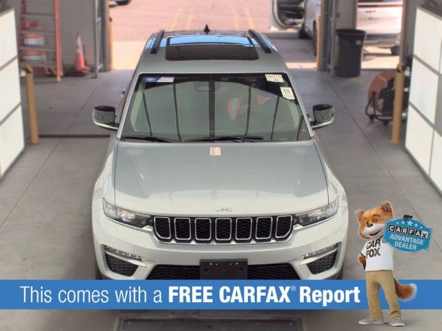 Used 2023 Jeep Grand Cherokee 4WD 4xe image 2
