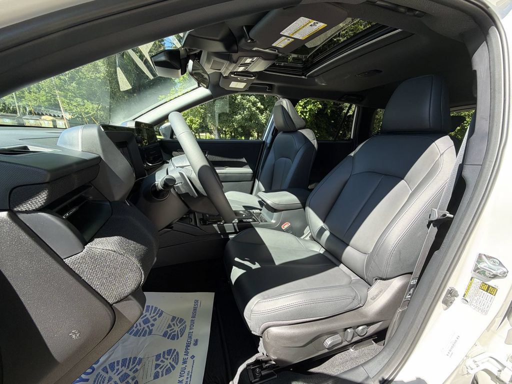 Used 2026 Subaru Outback Premium AWD/4WD image 15
