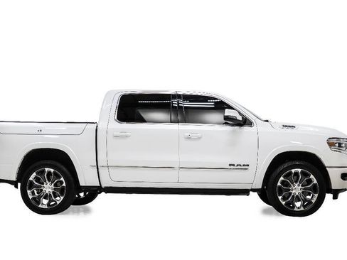 Used 2024 RAM 1500 Limited AWD/4WD image 5