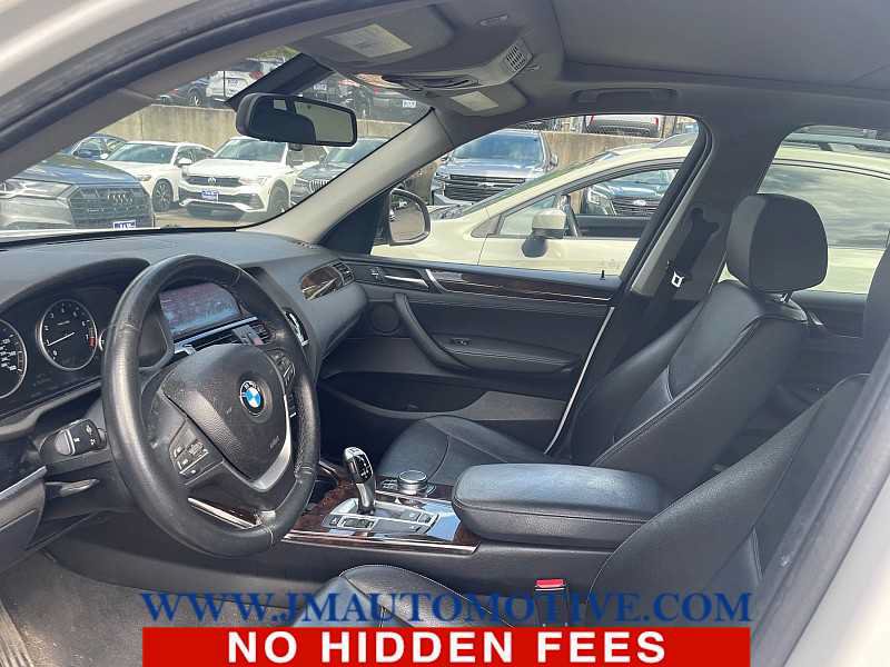 Used 2017 BMW X3 xDrive28i AWD/4WD image 2