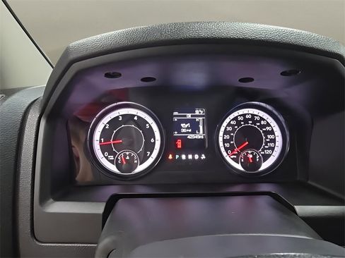 Used 2024 RAM 1500 Classic SLT image 26