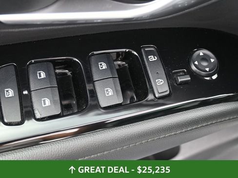 Used 2024 Hyundai Tucson Limited image 28