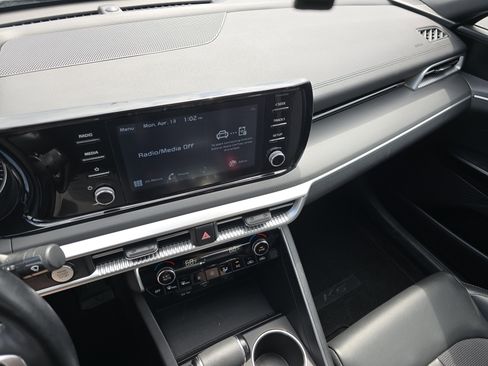 Used 2021 Kia K5 GT-Line AWD/4WD image 32
