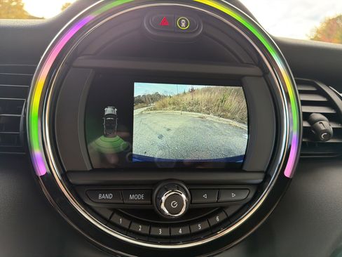 Used 2021 MINI Cooper S w/ Signature Upholstery Package image 24