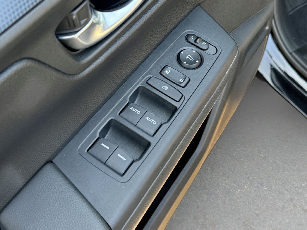 Used 2023 Honda CR-V EX image 11