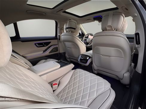 Used 2022 Mercedes-Benz S 580 4MATIC Sedan image 30