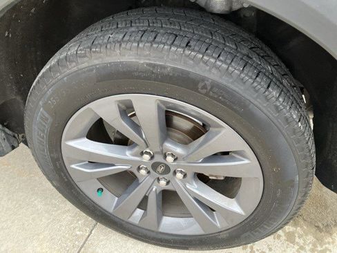 Used 2023 Ford Explorer XLT w/ Equipment Group 202A image 27