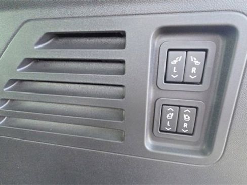 New 2026 Buick Enclave Sport Touring w/ Power Package image 18