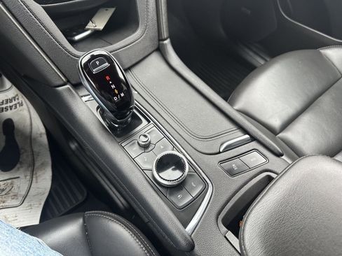 Used 2023 Cadillac XT5 Premium Luxury image 40