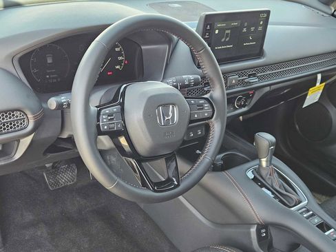 Used 2026 Honda HR-V Sport image 2