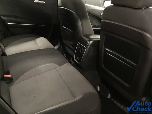 Used 2015 Dodge Charger SE w/ Power Sunroof Group AWD/4WD image 30