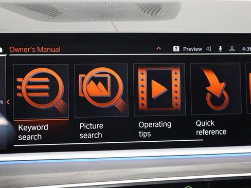 Used 2022 BMW X7 xDrive40i w/ Cold Weather Package AWD/4WD image 44