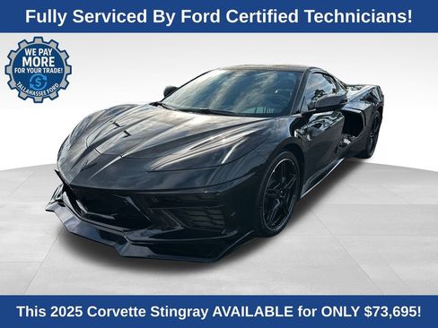 Used 2025 Chevrolet Corvette Stingray Preferred Cpe w/ 2LT image 1